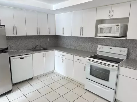 Kitchen - 1705 W 68th St, Hialeah, FL 33014 photo 3 of 3