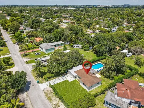 75 NW 144th St, Miami, FL 33168