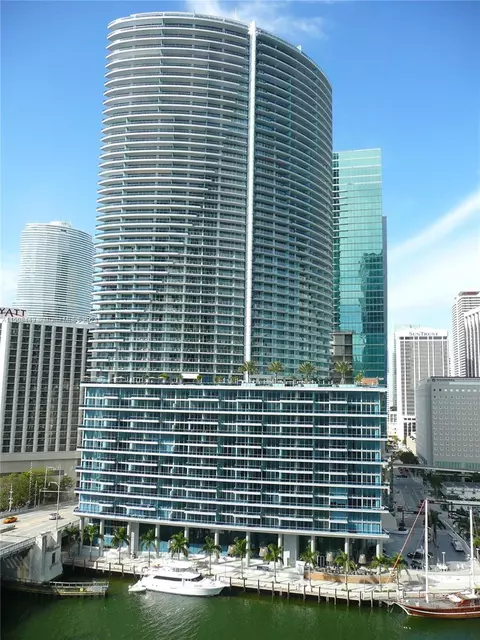 200 Biscayne Boulevard Way #3205, Miami, FL 33131