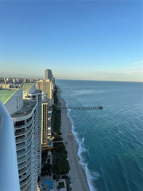 16001 Collins Ave #4201, Sunny Isles Beach, FL 33160