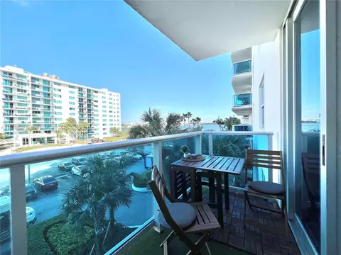 7501 E Treasure Dr #3L, North Bay Village, FL 33141