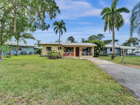 510 NE 49th St, Oakland Park, FL 33334