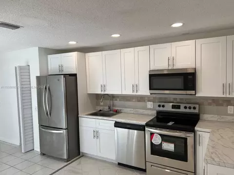 11640 NW 39th St #1, Coral Springs, FL 33065