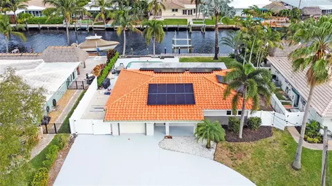 370 SE 6th Ter, Pompano Beach, FL 33060