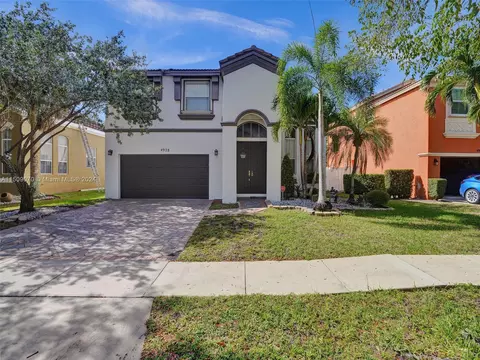 4928 SW 165th Ave, Miramar, FL 33027