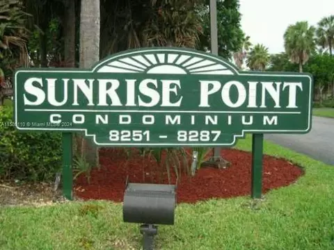 8267 SW 128th St #114, Pinecrest, FL 33156