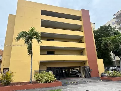 2727 NW 17 Ter #404, Miami, FL 33125