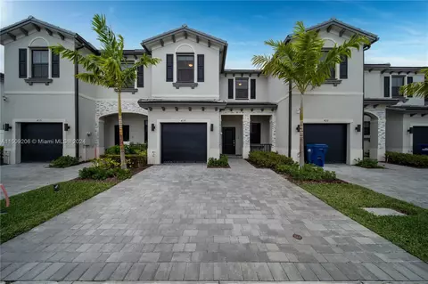 437 NW 204th St, Miami Gardens, FL 33169