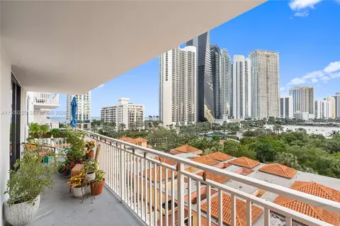 210 174th St #805, Sunny Isles Beach, FL 33160