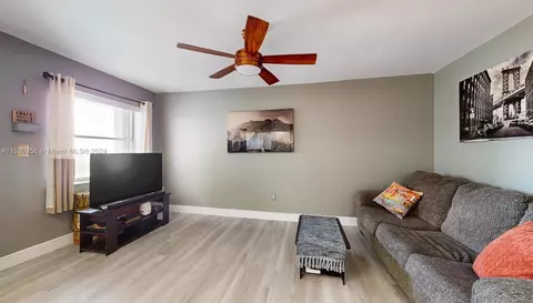 1720 Jefferson St #405, Hollywood, FL 33020