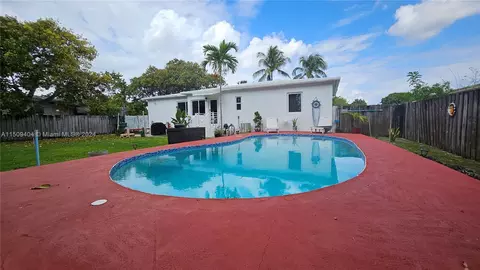 260 NW 150th St, Miami, FL 33168