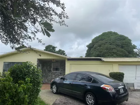 251 SW 31st Ave, Fort Lauderdale, FL 33312