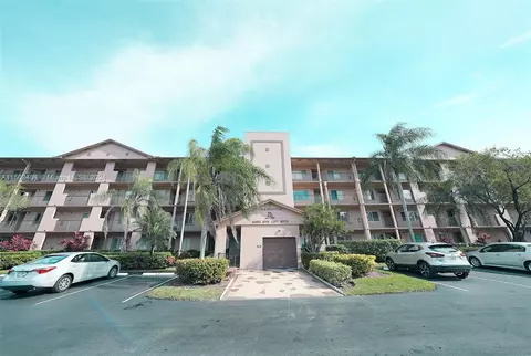 1651 SW 127th Ave #206A, Pembroke Pines, FL 33027