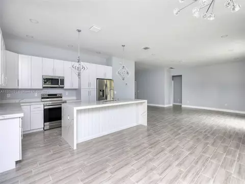 1508 E River Dr, Margate, FL 33063 photo 4
