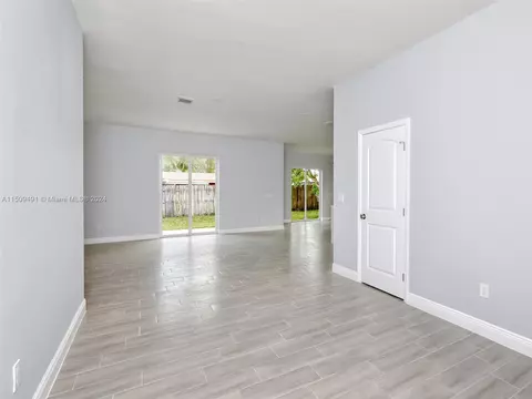 1508 E River Dr, Margate, FL 33063 photo 3