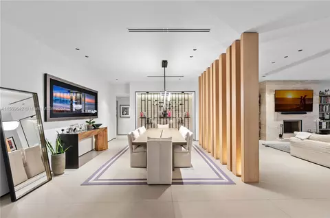 Dining - 16020 E Troon Cir, Miami Lakes, FL 33014 photo 1 of 1