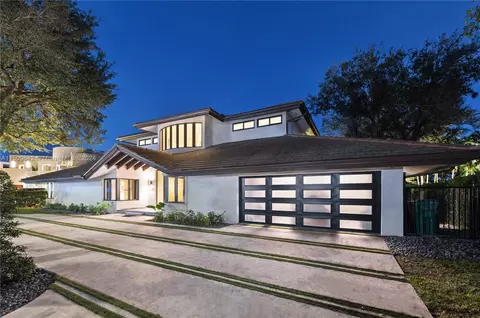 Exterior - 16020 E Troon Cir, Miami Lakes, FL 33014 photo 2 of 14