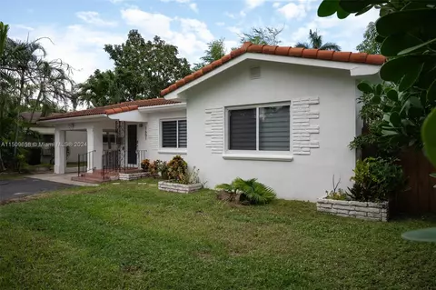 1601 NE 110th St, Miami, FL 33161