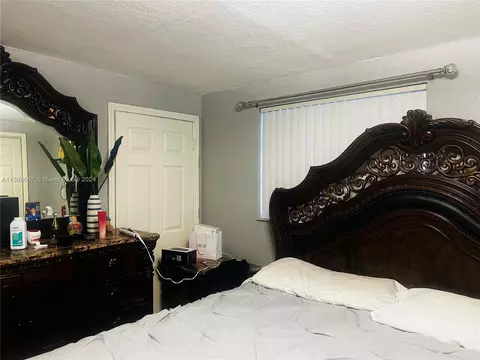 Undisclosed, Hialeah, FL 33013 photo 35