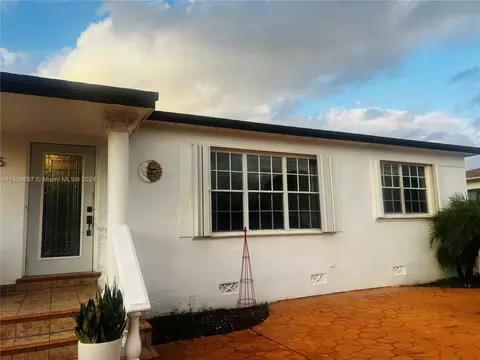 Undisclosed, Hialeah, FL 33013 photo 20