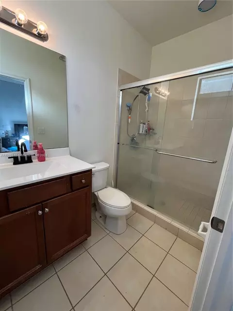 Undisclosed, Hialeah, FL 33018 photo 11