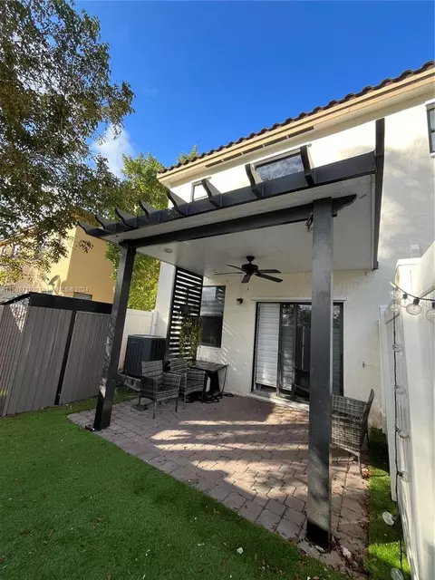 Undisclosed, Hialeah, FL 33018 photo 23