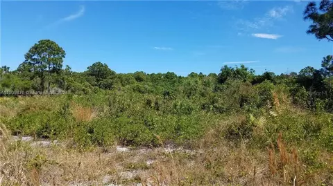 Dickens St, Fort Pierce, FL 34946