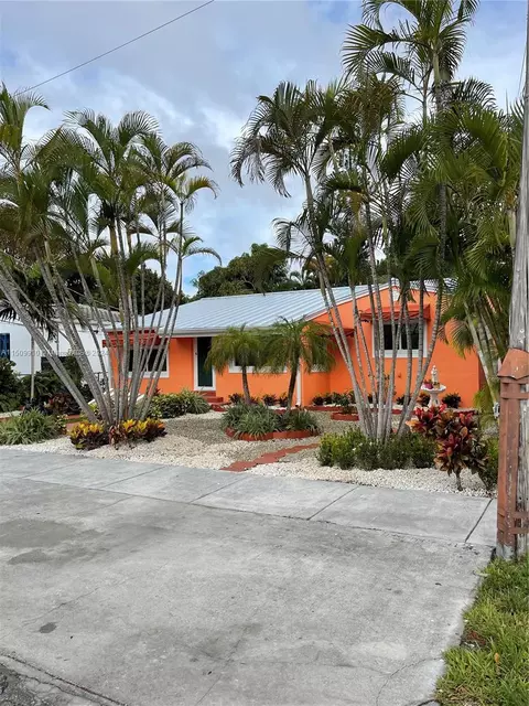 3085 NW Flagler Ter, Miami, FL 33125