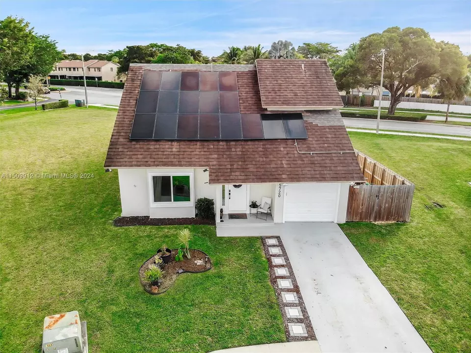  5720 NW 55th Ln, Tamarac, FL 33319 photo 38