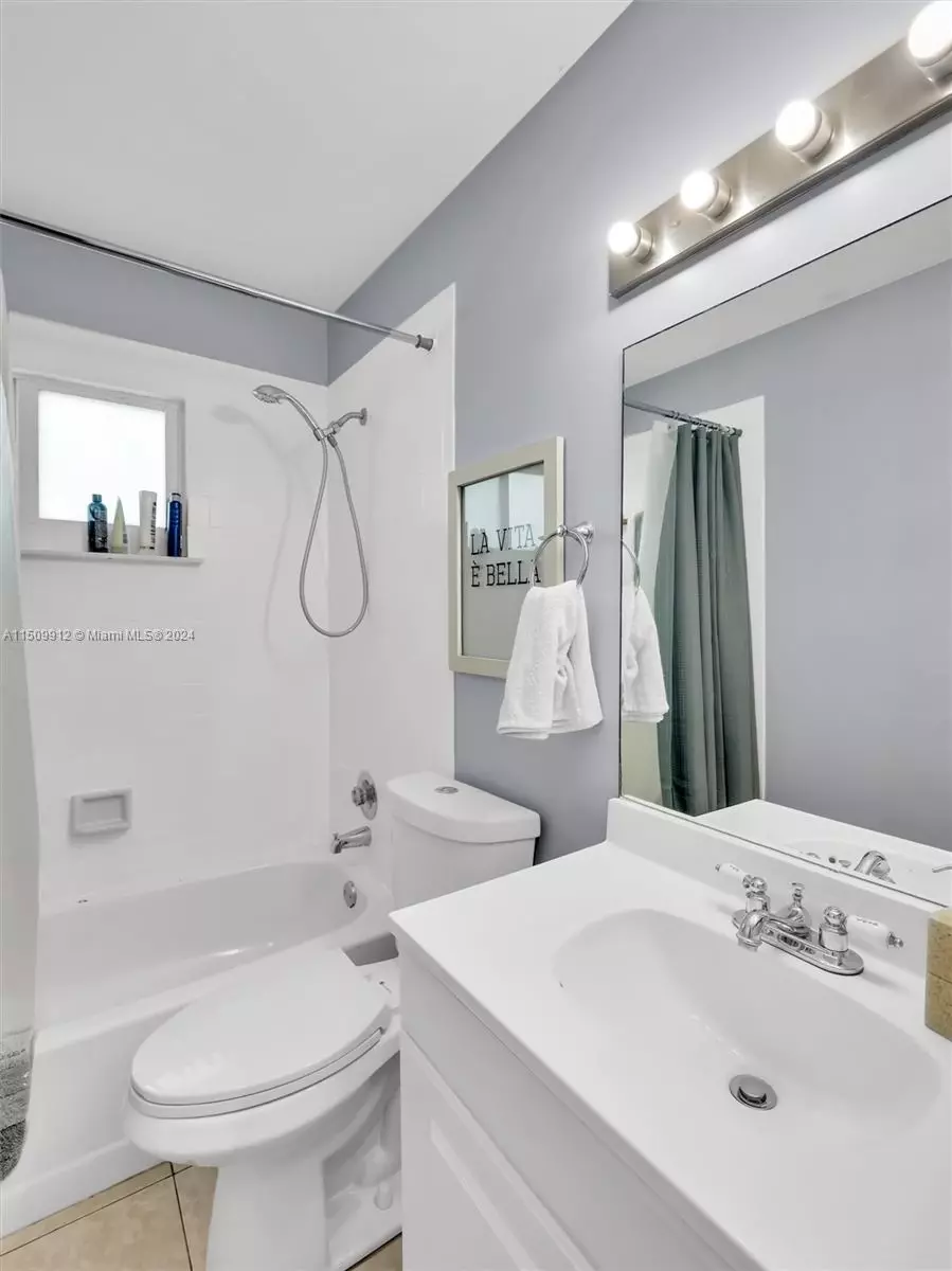  5720 NW 55th Ln, Tamarac, FL 33319 photo 21