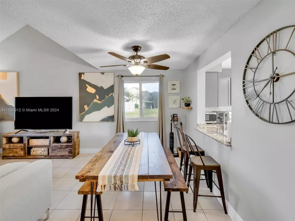  5720 NW 55th Ln, Tamarac, FL 33319 photo 12