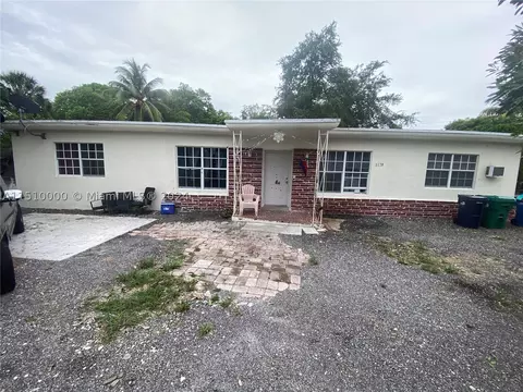 3170 NW 100th St, Miami, FL 33147