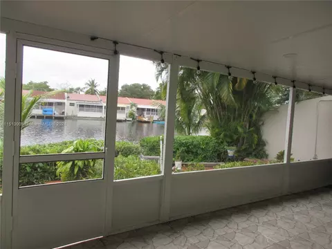7010 Holly Rd, Miami Lakes, FL 33014 photo 31