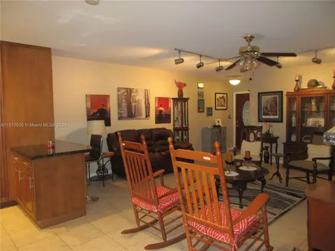 7010 Holly Rd, Miami Lakes, FL 33014 photo 10