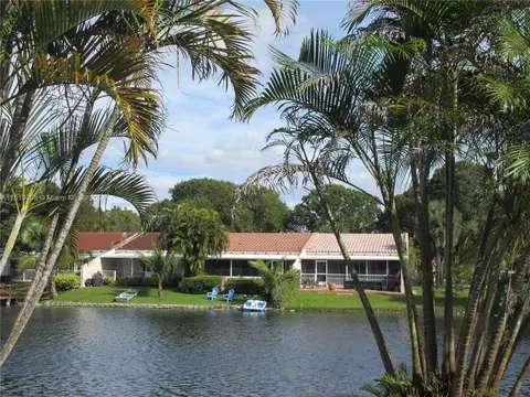 7010 Holly Rd, Miami Lakes, FL 33014 photo 5