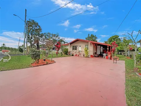6505 Pines Pkwy, Hollywood, FL 33023