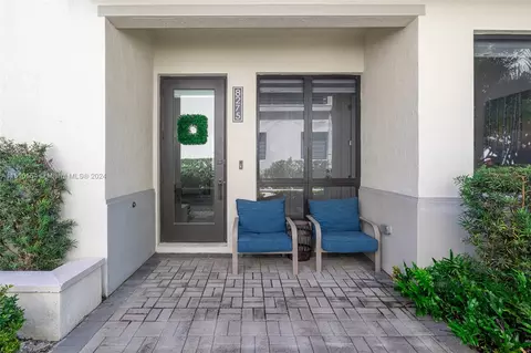8275 NW 48th St, Doral, FL 33166