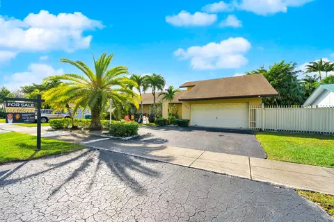 10034 SW 127th Ct, Miami, FL 33186