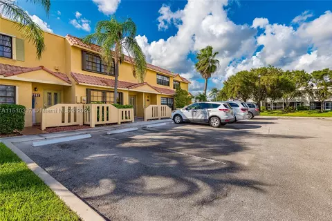 3995 NW 94th Way, Sunrise, FL 33351