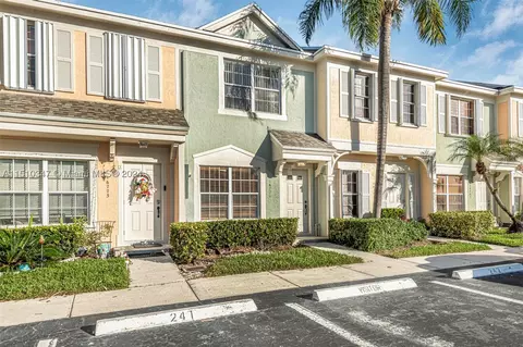 16771 Hemingway Dr #16771, Weston, FL 33326