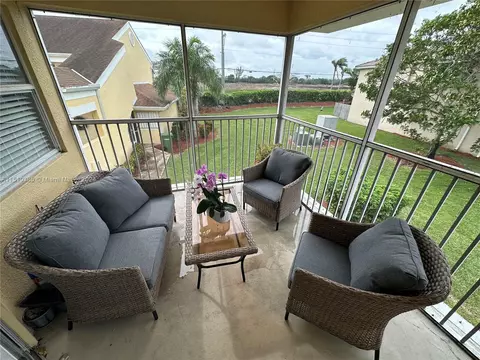 2278 SE 27th Dr #201-G, Homestead, FL 33035