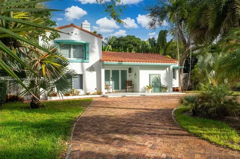 737 NE 83rd St, Miami, FL 33138