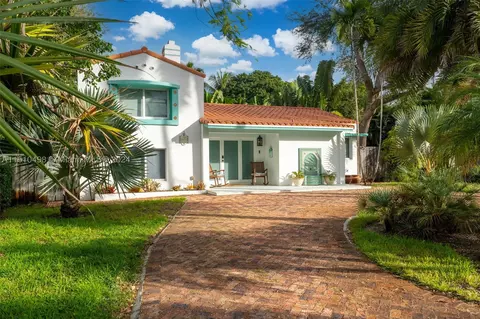 737 NE 83rd St, Miami, FL 33138