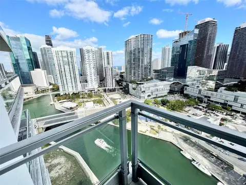 92 SW 3rd St #2902, Miami, FL 33130