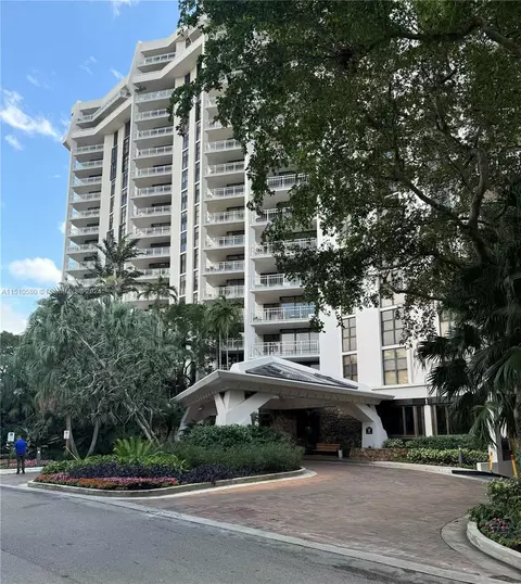 2000 Towerside Ter #703, Miami, FL 33138