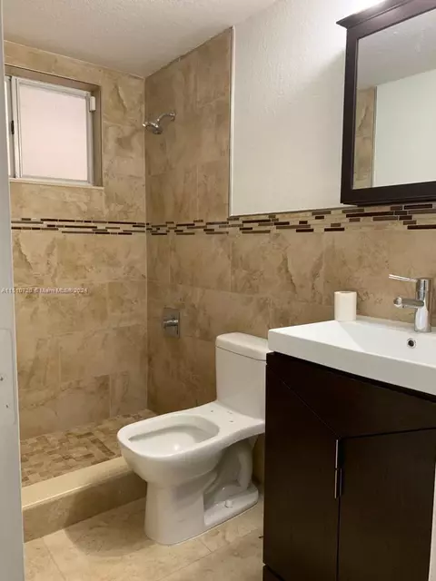 8120 W 28th Ct #102, Hialeah, FL 33018