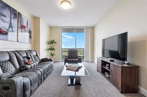 2681 N Flamingo Rd #2507S, Sunrise, FL 33323