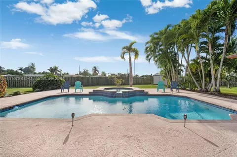 10560 SW 140th Rd, Miami, FL 33176