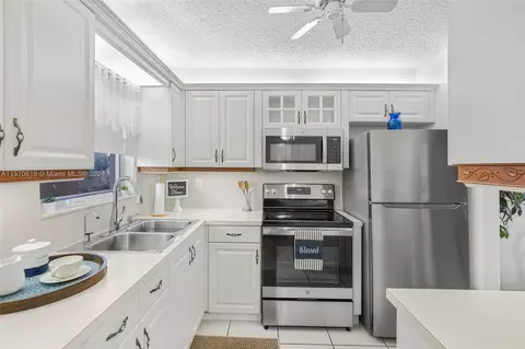 6870 Royal Palm Blvd #206M, Margate, FL 33063