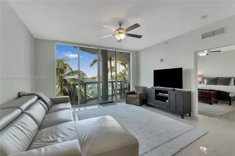 7914 Harbor Island Dr #204, North Bay Village, FL 33141